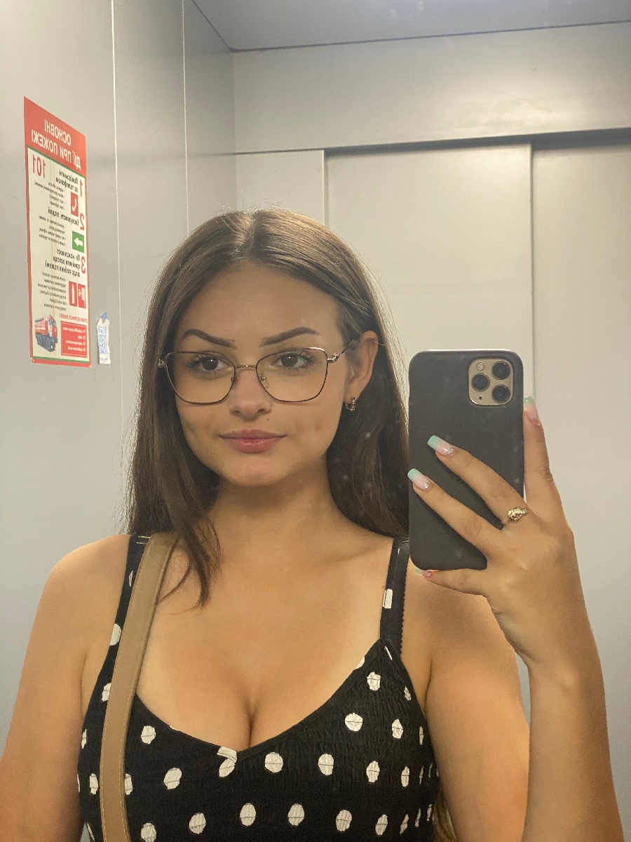 Sexy model Stacy in Niamey