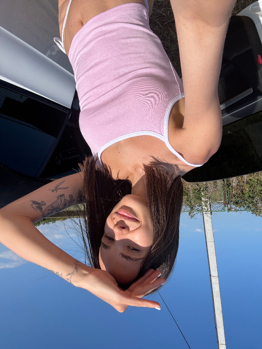 Sexy model Tina in Niamey